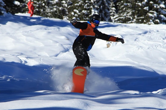 Snowboardkurs für Kinder & Erwachsene aller Levels Snowboardkurs für Kinder & Erwachsene aller Levels